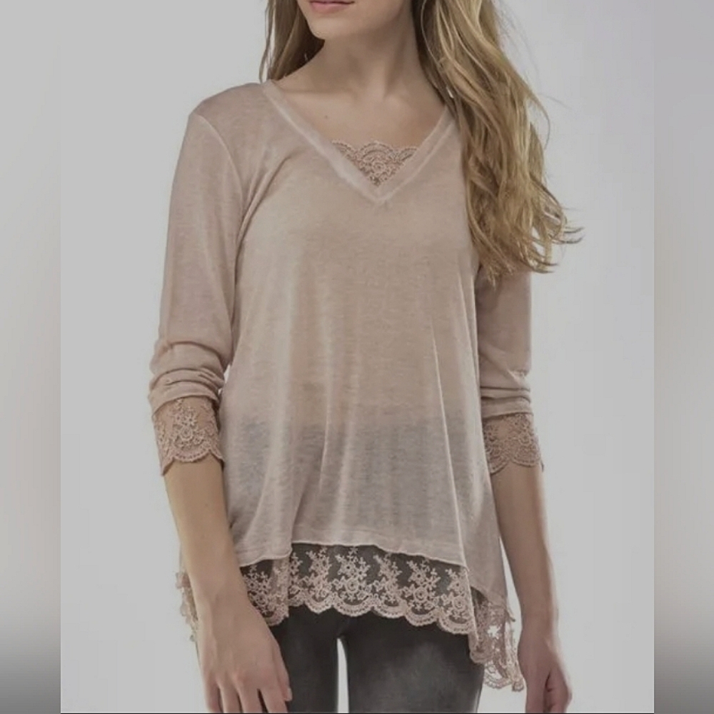 Charlie Paige Light Pink Long Sleeve "Bell Bottom" Shirt with Lace - Size Medium